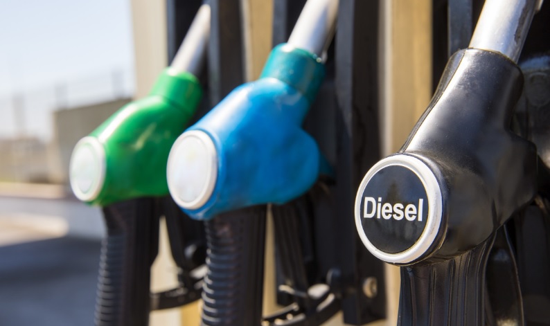 Diesel importado encarece no Brasil e atinge maior preço em dois meses