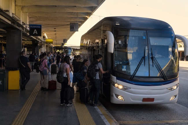 Transporte rodoviário cresce no Brasil e se consolida como alternativa às viagens aéreas